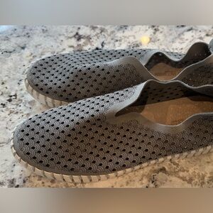 Ilse Jacobsen slip on shoes size 9